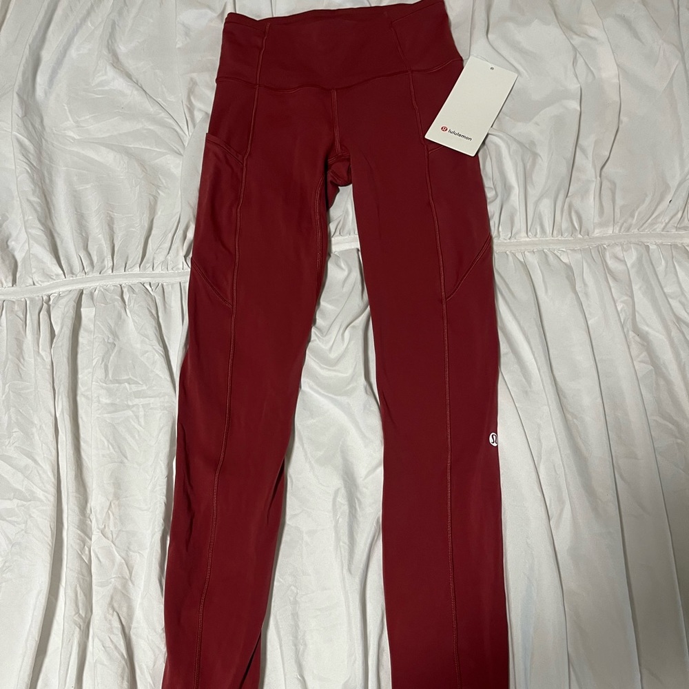 Brand new with tags Lululemon Fast and Free high waisted 28’’ leggings